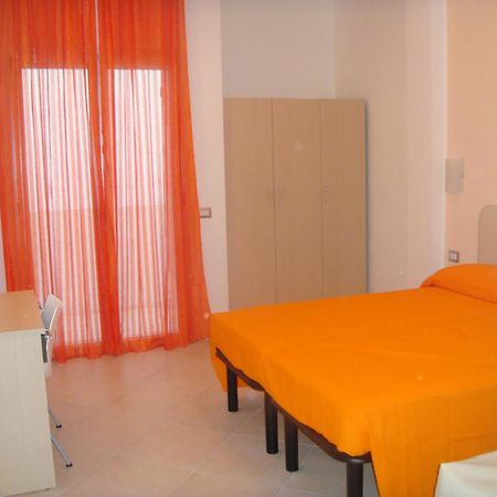 מיסאנו אדריאטיקו Residence Perla מראה חיצוני תמונה