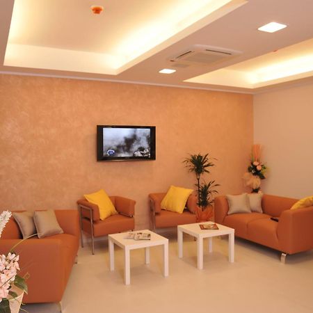 מיסאנו אדריאטיקו Residence Perla מראה חיצוני תמונה